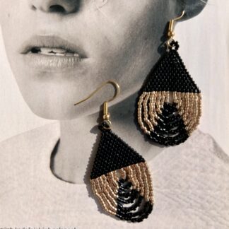 Black&Gold korálkové náušnice – ručně šité Miyuki černá a zlatá Art Evelles